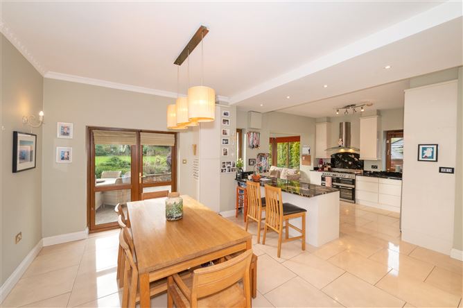 7 Abbotswood Downs, Rochestown, Cork