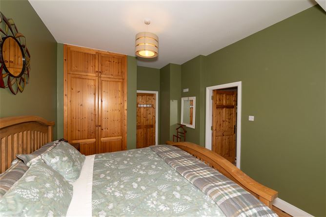7 Abbotswood Downs, Rochestown, Cork