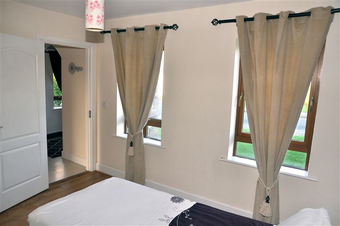 9 Rectory Grove, Duncormick, Wexford