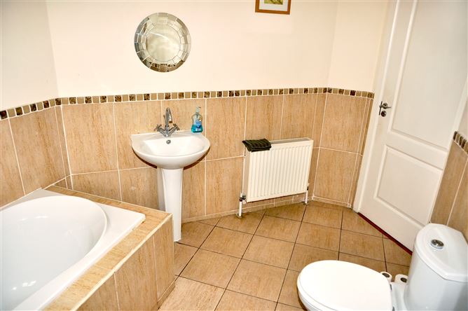 9 Rectory Grove, Duncormick, Wexford