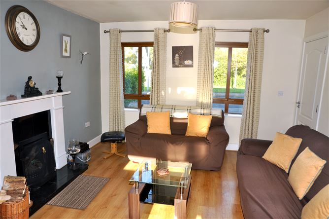 9 Rectory Grove, Duncormick, Wexford