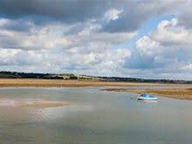 9 Rectory Grove, Duncormick, Wexford