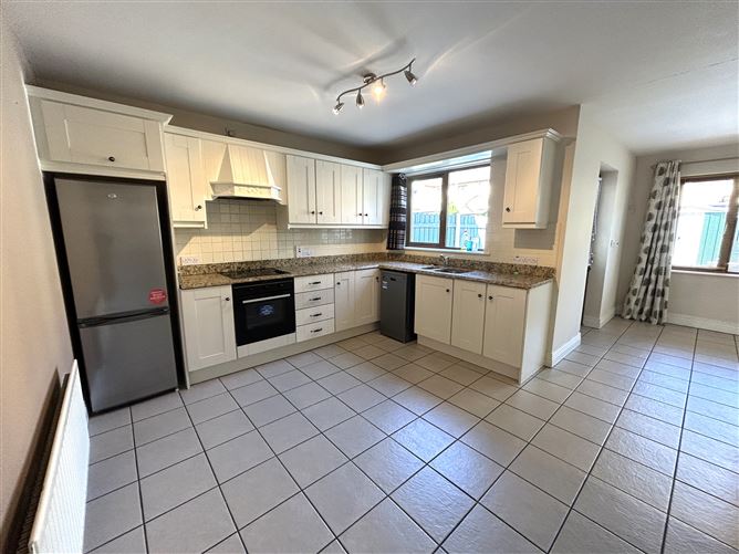 16 Beech Crescent, Royal Canal, Mullingar, Westmeath CML Auctioneers