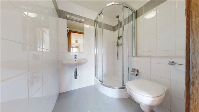 124 An Crannog, Granitefield Manor, Rochestown Avenue, Dun Laoghaire, Co. Dublin