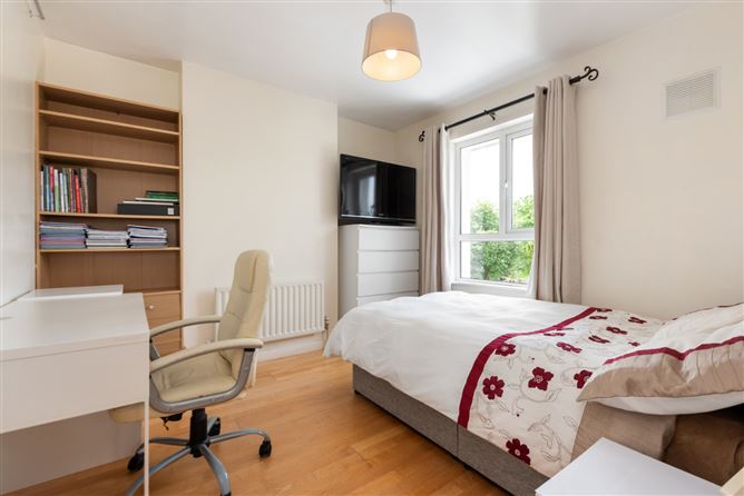28 Whitechurch Close, Rathfarnham, Dublin 16