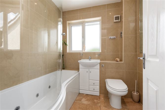 28 Whitechurch Close, Rathfarnham, Dublin 16