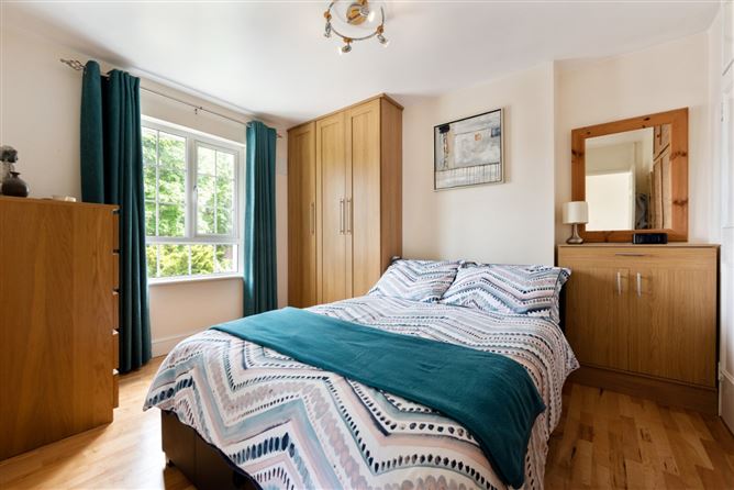 28 Whitechurch Close, Rathfarnham, Dublin 16