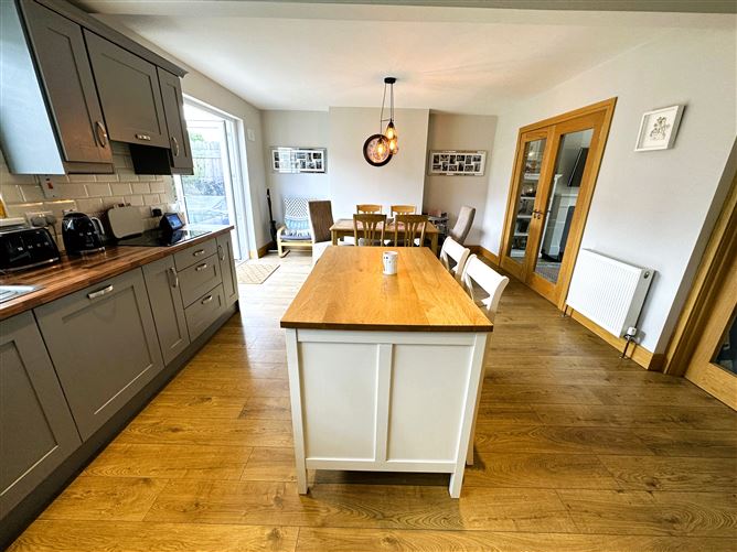 48 Brookville Avenue, Clareview, Ennis Road, Co. Limerick, Clareview