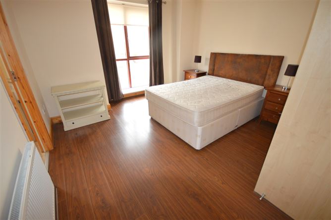 5 Castlegate Terrace, Adamstown, Lucan, Dublin