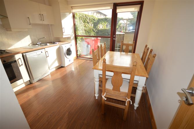 5 Castlegate Terrace, Adamstown, Lucan, Dublin
