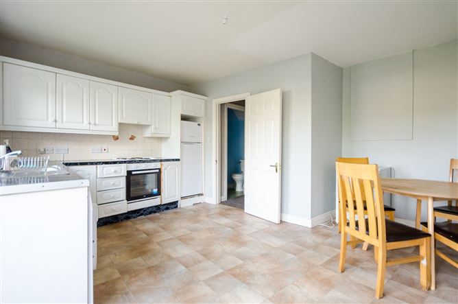 6 Moyview, Arbuckle Row, Ballina, Co. Mayo