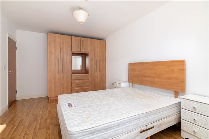 305 Altmore House, Tara Street, Tullamore, Co. Offaly