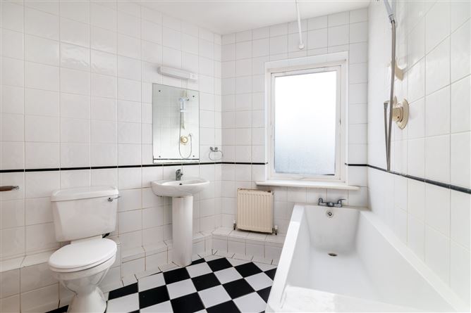 305 Altmore House, Tara Street, Tullamore, Co. Offaly