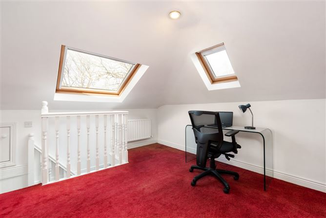 12 Pine Grove, Knocklyon, Dublin 16