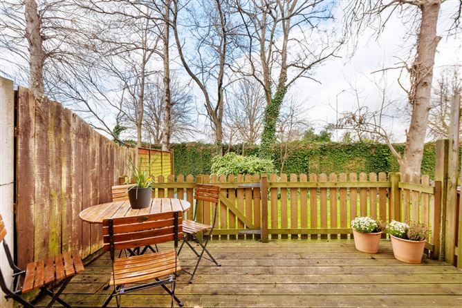 12 Pine Grove, Knocklyon, Dublin 16