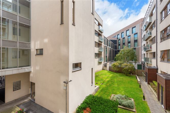 62 Hyde Court, Block C, Townsend Street, South City Centre, Dublin 2