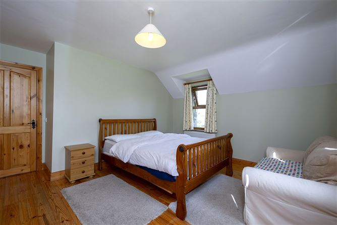 Stonebridge Farmhouse, Ahacross, Kildorrery, Co. Cork