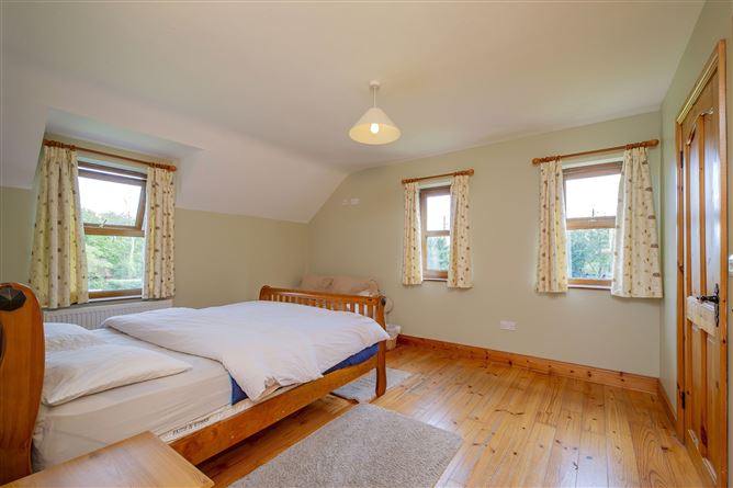 Stonebridge Farmhouse, Ahacross, Kildorrery, Co. Cork