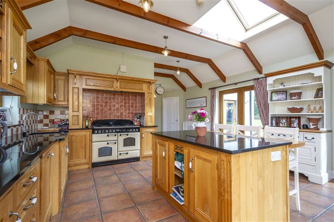 Stonebridge Farmhouse, Ahacross, Kildorrery, Co. Cork