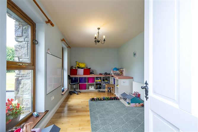Stonebridge Farmhouse, Ahacross, Kildorrery, Co. Cork