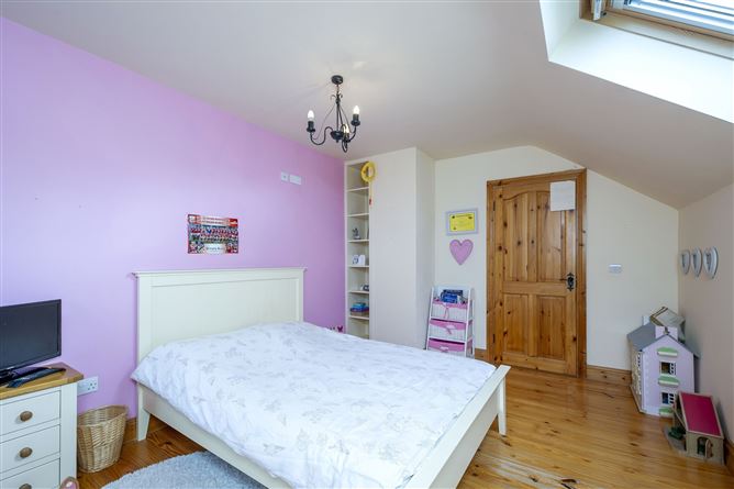Stonebridge Farmhouse, Ahacross, Kildorrery, Co. Cork