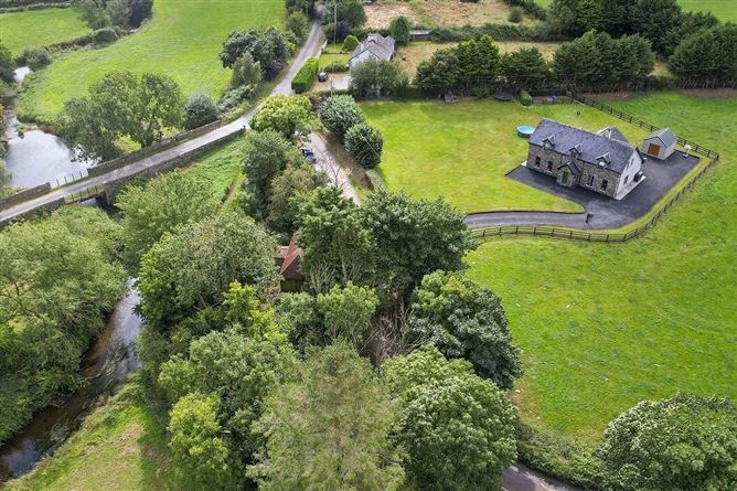 Stonebridge Farmhouse, Ahacross, Kildorrery, Co. Cork