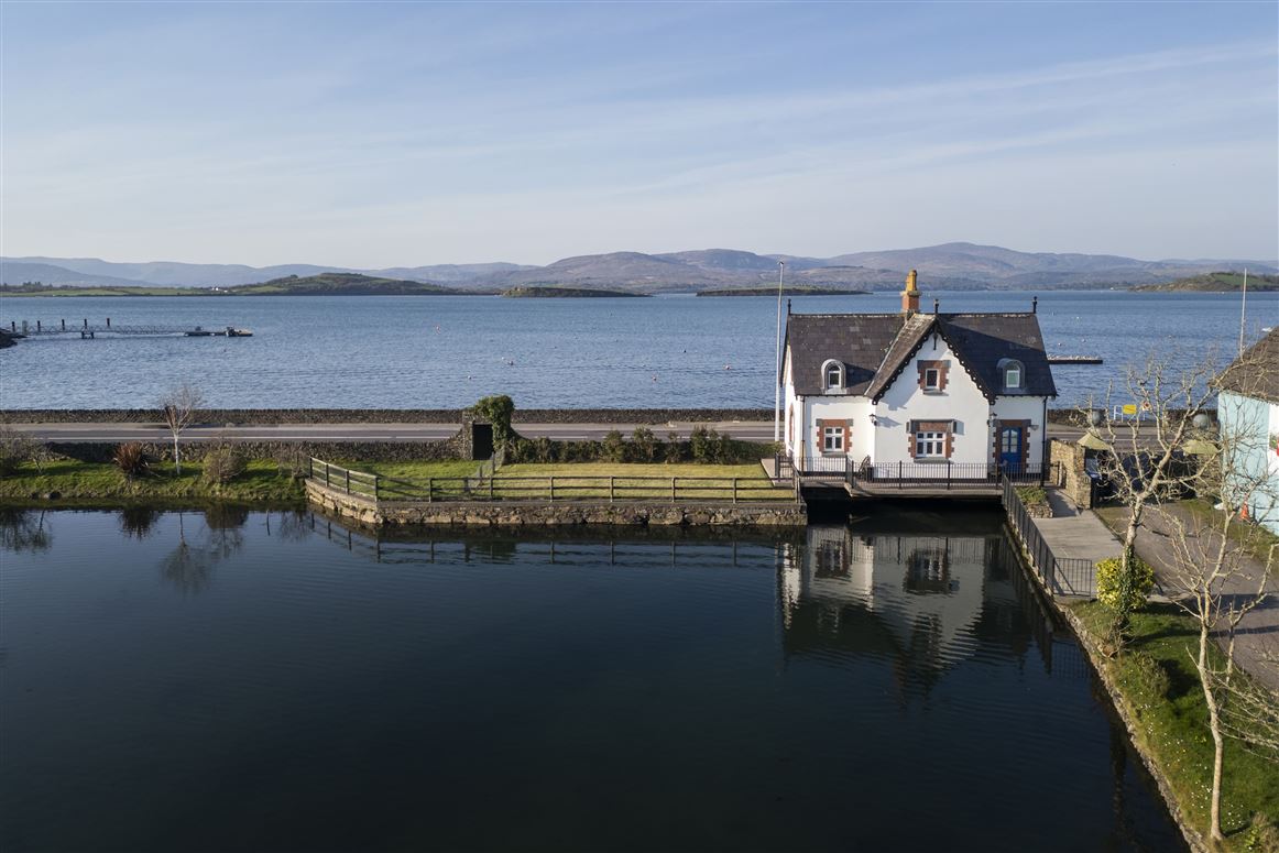 Sea Lodge Cottage, Seafield, Bantry, Cork