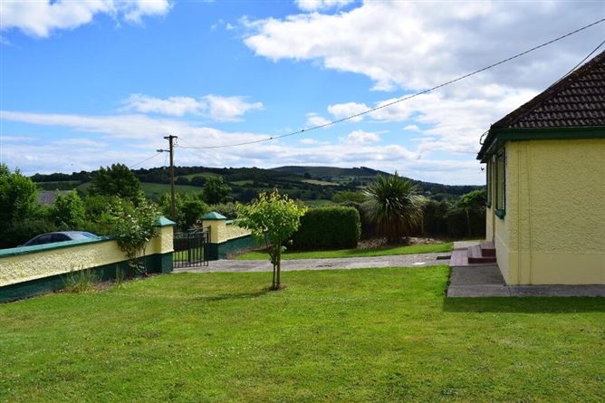 STRATFORD-ON-SLANEY, Wicklow