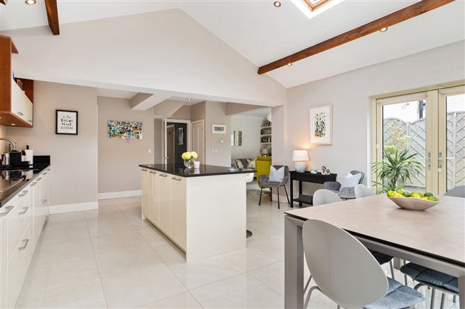 25 Barton Road West, Rathfarnham, Dublin 14