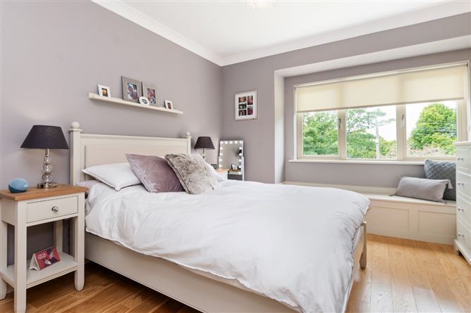 25 Barton Road West, Rathfarnham, Dublin 14