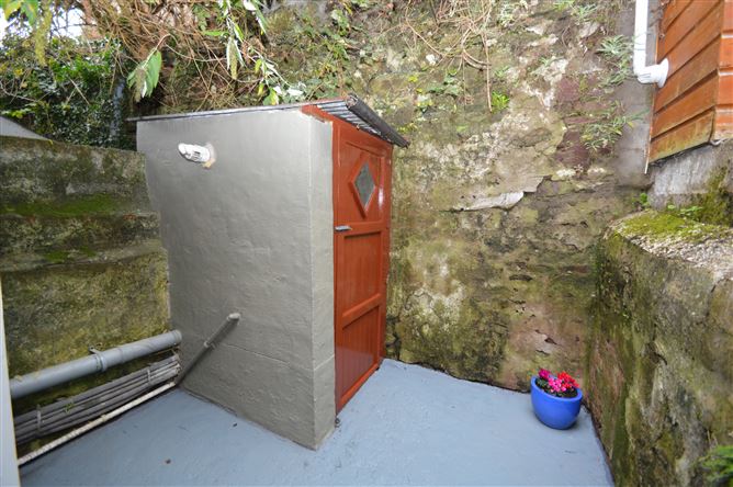 16 Strawhall, Gerald Griffin Street, Blackpool, Cork