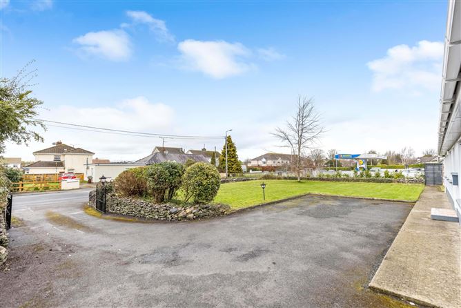 Teach Mhichil, Fairyhouse Road, Ratoath, Co. Meath