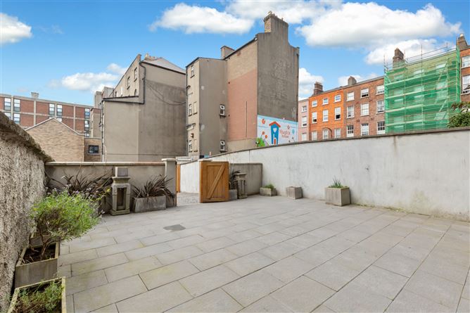 15 Mountjoy Square North, Dublin 1