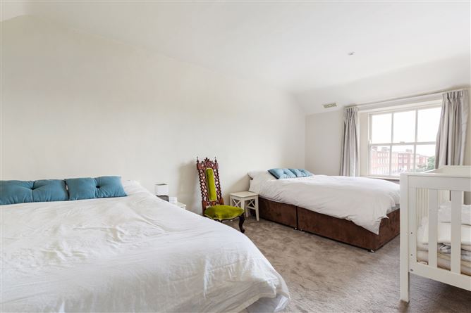 15 Mountjoy Square North, Dublin 1