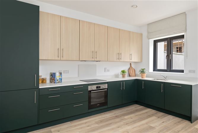 https://photos-a.propertyimages.ie/media/0/7/1/4918170/edcb5016-df0e-4991-a79a-9b837967b567_l.jpg