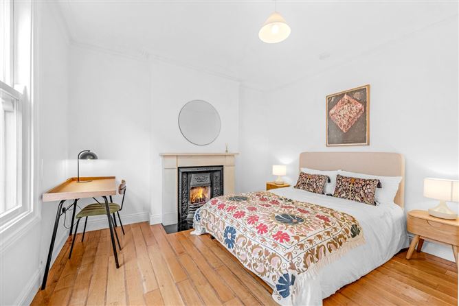 2 Mackies Place, off Pembroke Street Lower, Dublin 2