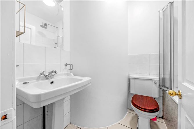 2 Mackies Place, off Pembroke Street Lower, Dublin 2