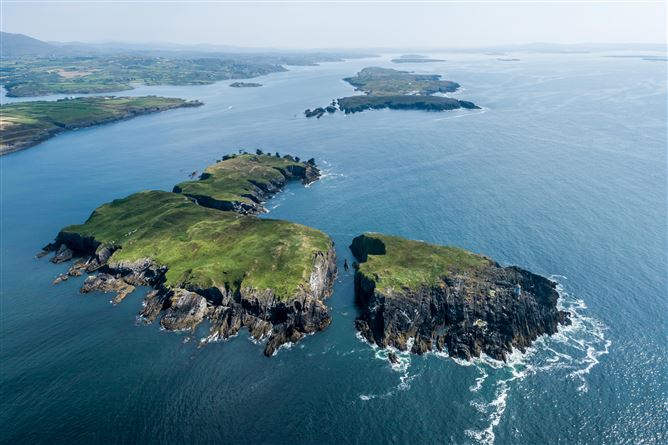 Photo 8 of 29 — Goat Island, Schull, West Cork