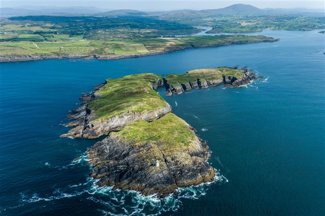 Photo 6 of 29 — Goat Island, Schull, West Cork