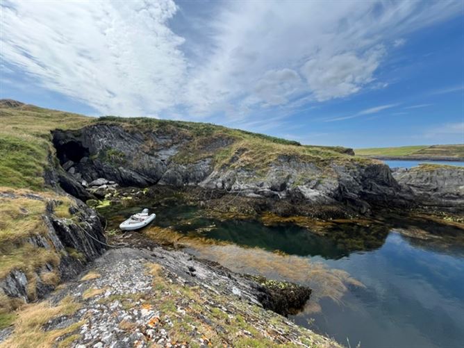 Photo 26 of 29 — Goat Island, Schull, West Cork