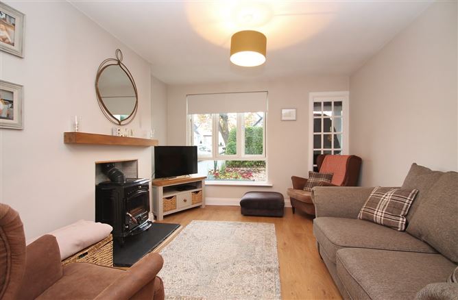 14 The Garth, Kingswood Heights, Kingswood, Dublin 24