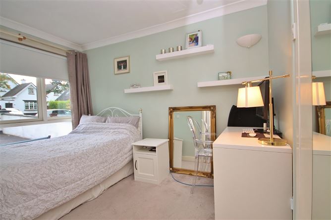 14 The Garth, Kingswood Heights, Kingswood, Dublin 24