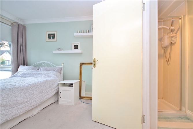 14 The Garth, Kingswood Heights, Kingswood, Dublin 24