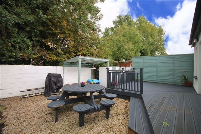 14 The Garth, Kingswood Heights, Kingswood, Dublin 24