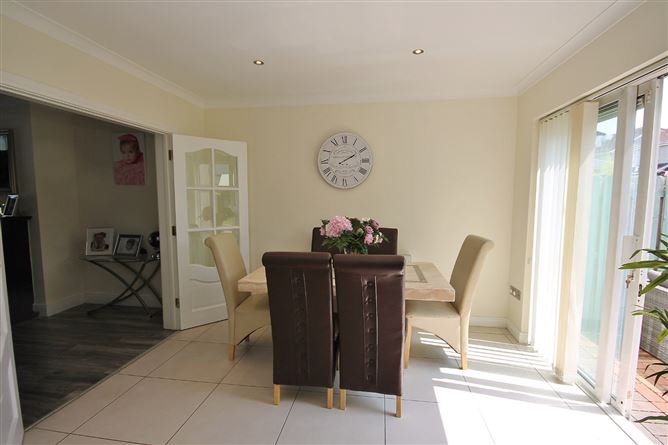 10 Haydens Park Glade, Lucan, Co. Dublin