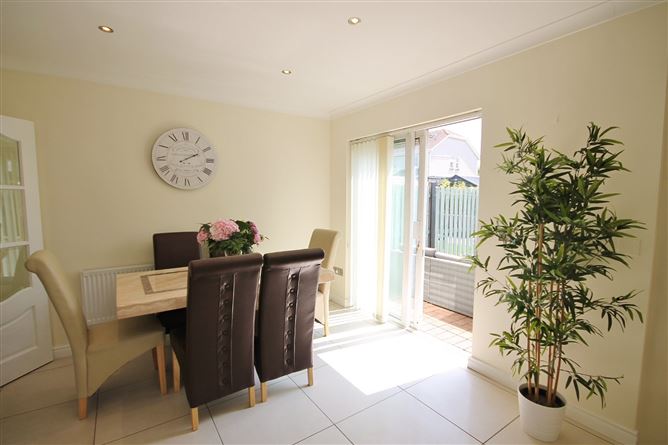 10 Haydens Park Glade, Lucan, Co. Dublin