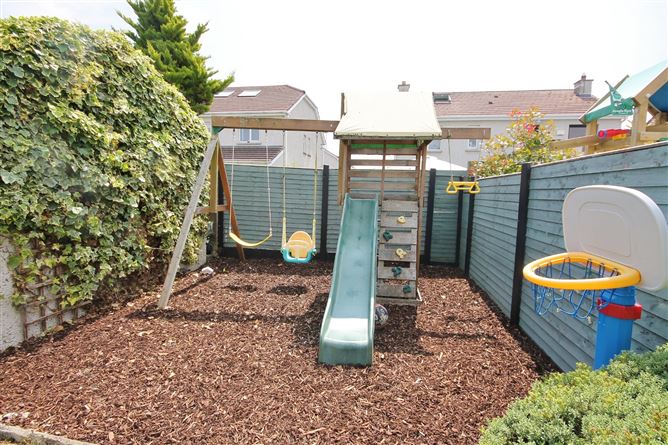 10 Haydens Park Glade, Lucan, Co. Dublin