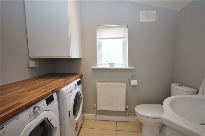 10 Haydens Park Glade, Lucan, Co. Dublin