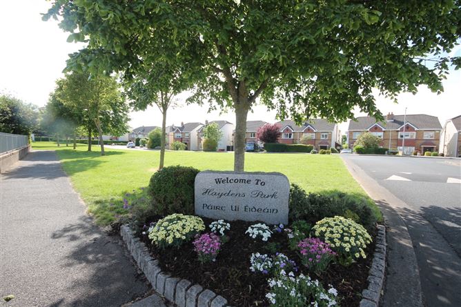 10 Haydens Park Glade, Lucan, Co. Dublin