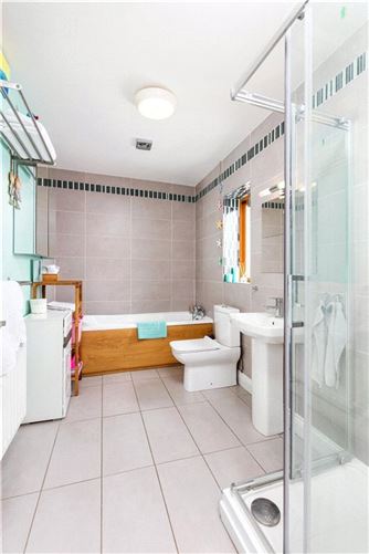 74a St Peters Terrace, Howth, Co. Dublin